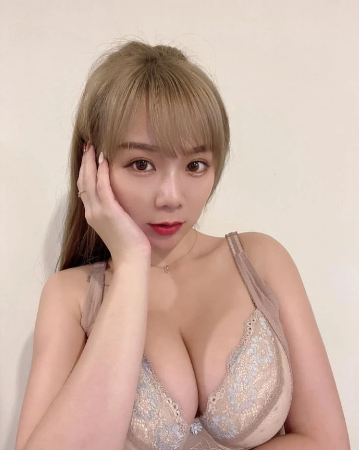 Coco – Chinese escort in Hong Kong, Escort, Hong Kong