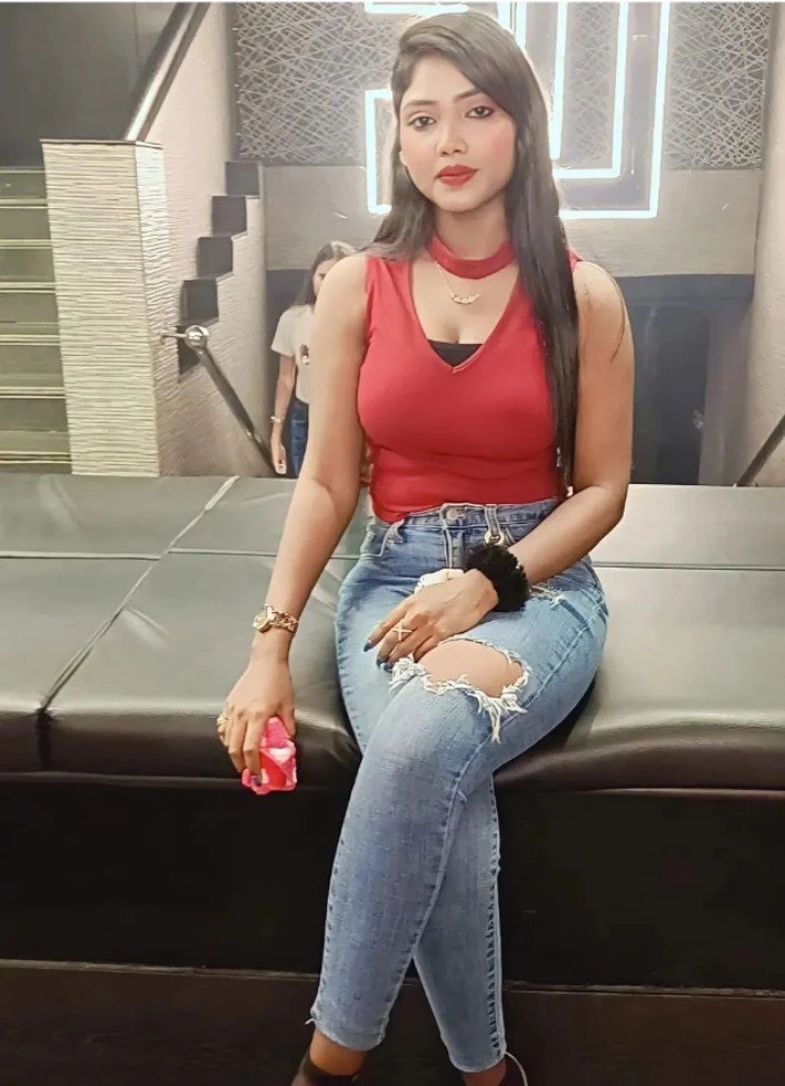 Anushka Best VIP escort service availabl – Indian escort in Faridabad — 2 / 5