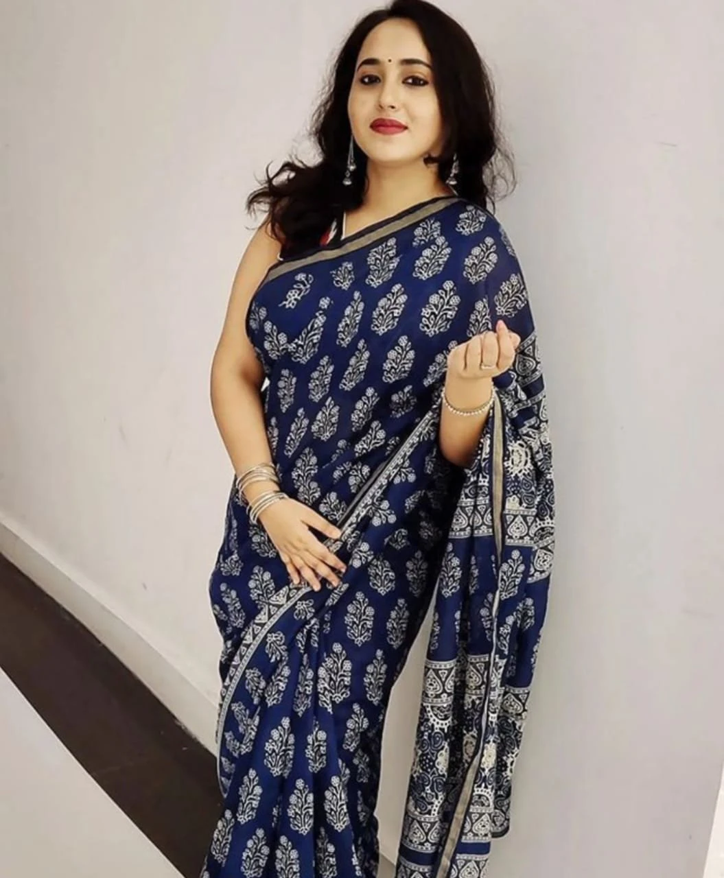 Sheetal – Indian escort in Ahmedabad — 2 / 4