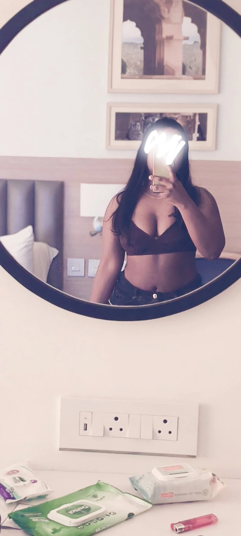 Isha – Indian escort in Bangalore — 10 / 13