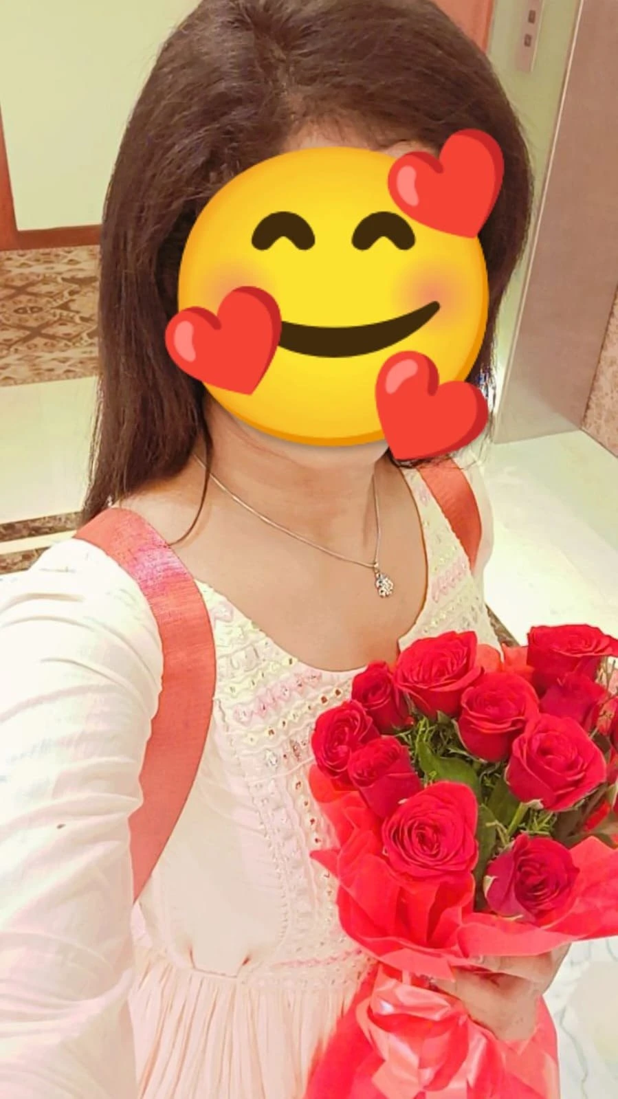 Snega – Indian escort in Chennai — 1 / 6