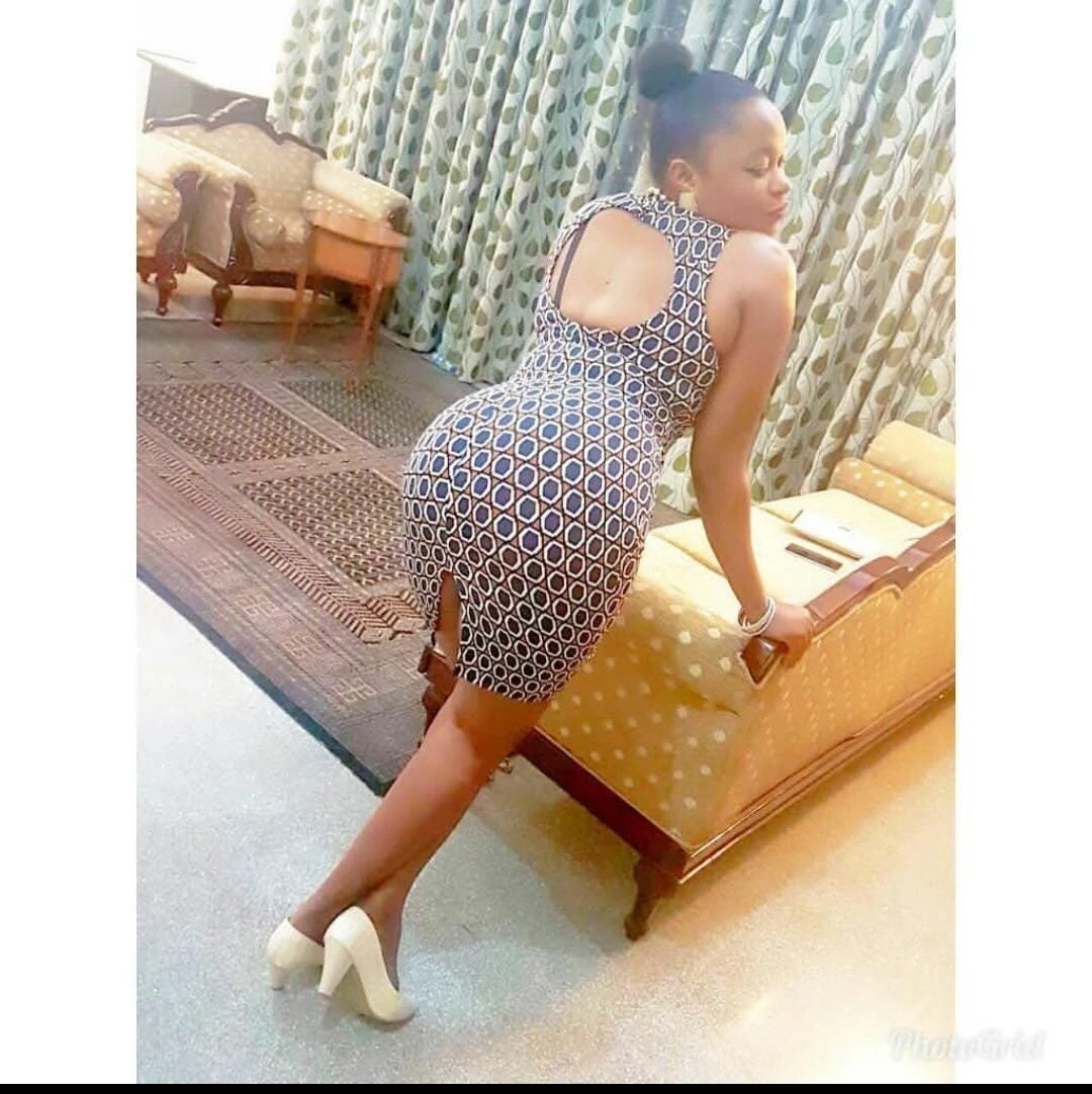 Roseline – South African escort in Gurgaon — 4 / 6