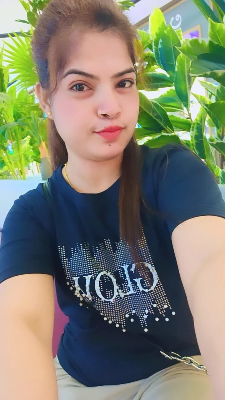 RINKU Singh – Indian escort in Bangalore — 3 / 5