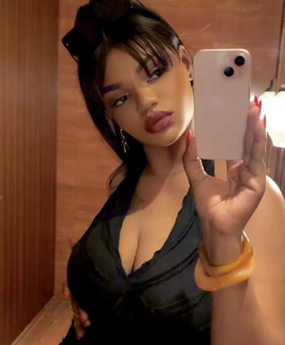 Tatiana – South African escort in Hong Kong — 3 / 9