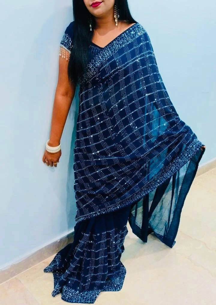 Rose – escort in Bangalore — 2 / 7