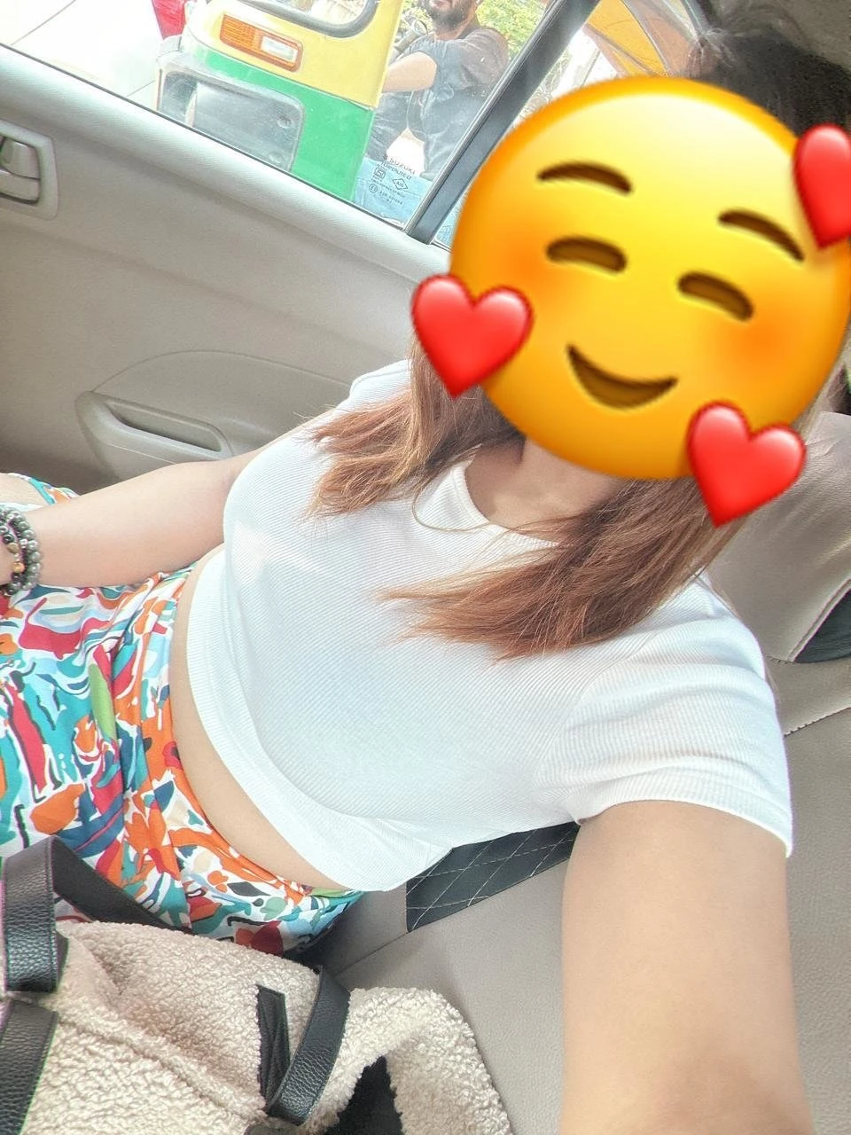Neha Sharma – Indian escort in Bangalore — 4 / 6