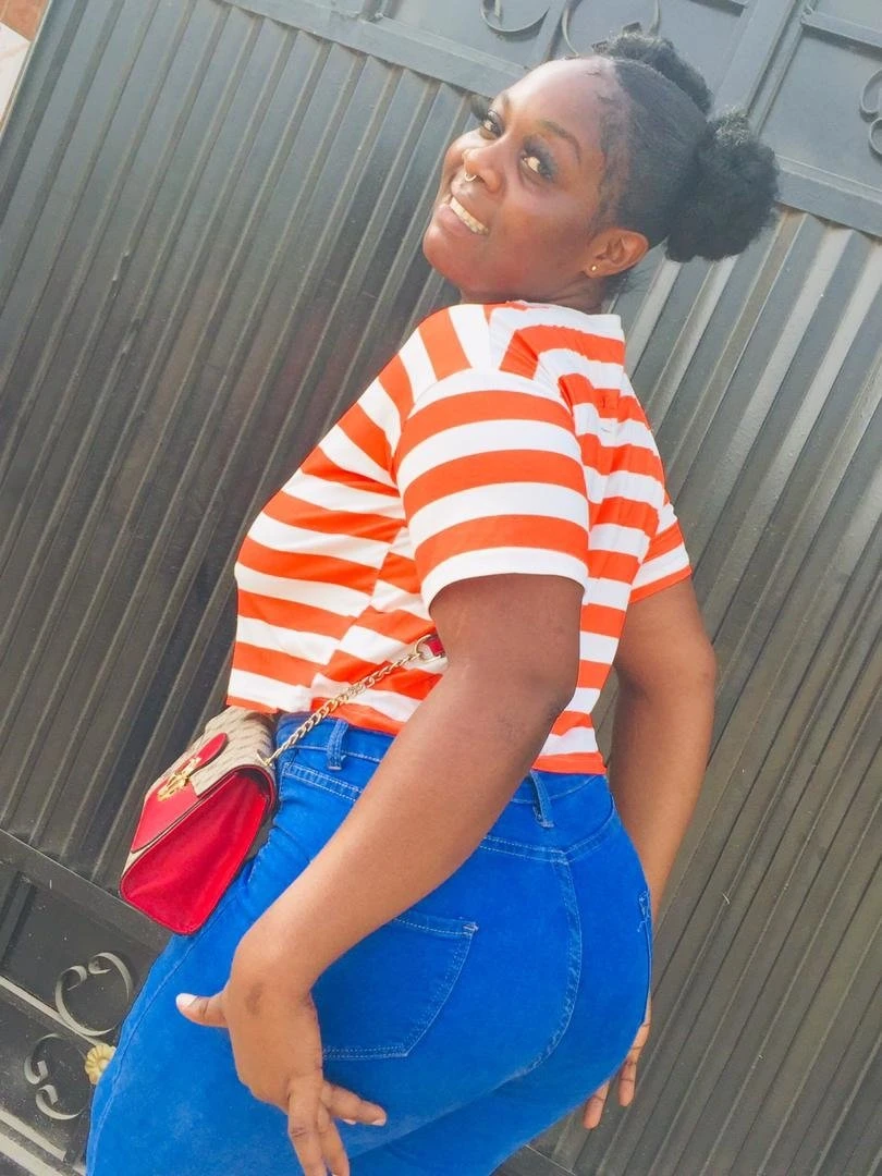 Cynthia – Nigerian escort in Cotonou — 3 / 5