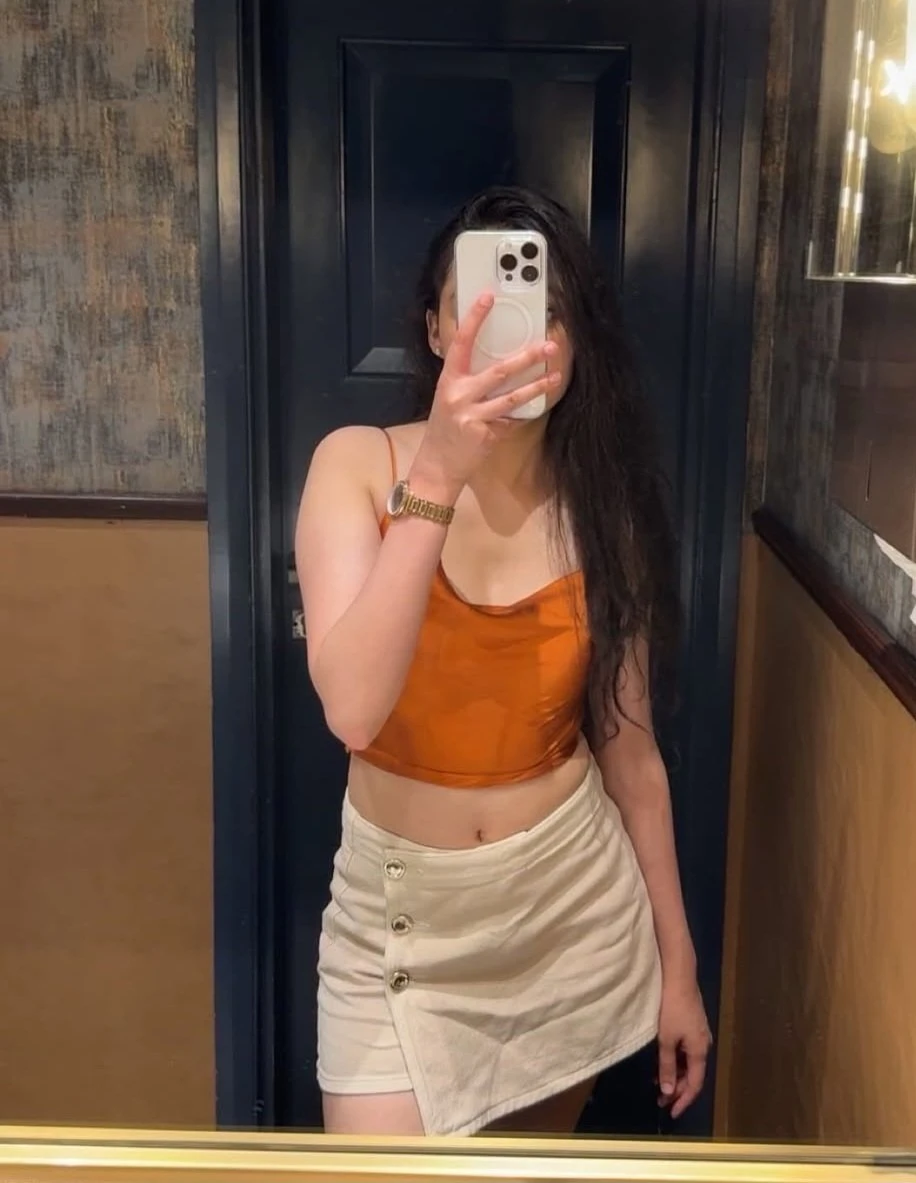 Jiya – Indian escort in Ahmedabad — 1 / 3