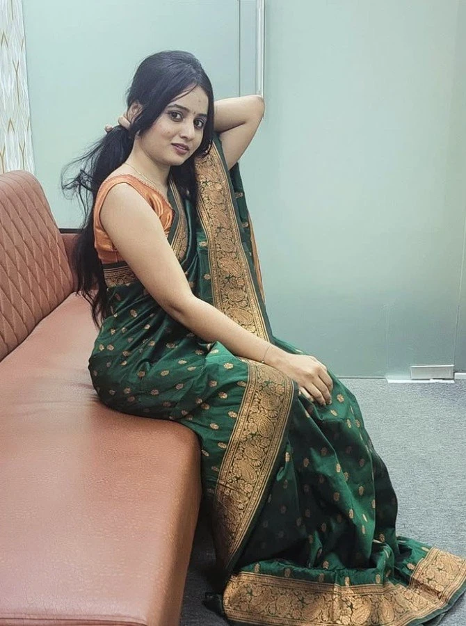 Surbhi Gupta – Indian escort in Chennai — 1 / 3