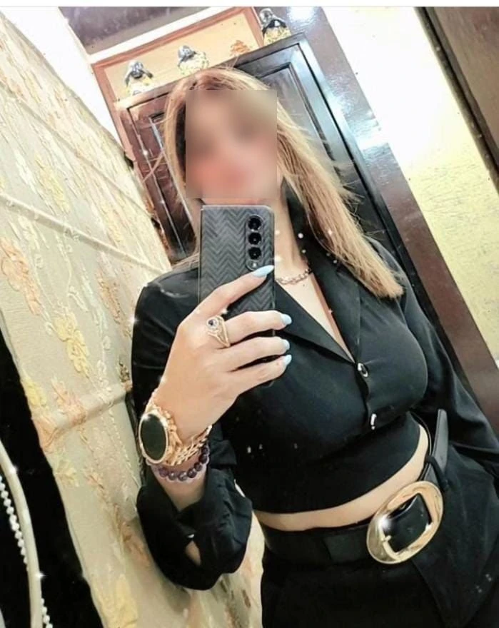 Lubna Intimacy Indian Queen in Dubai – Indian escort in Bangalore — 4 / 14