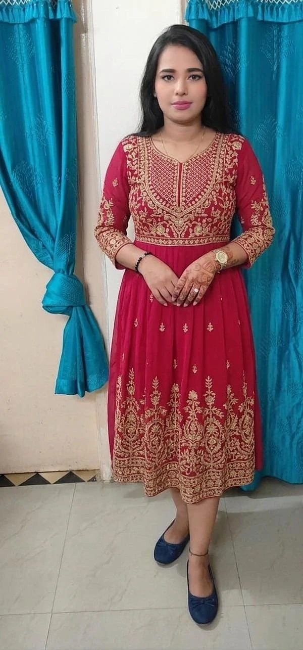 Beautiful Hifi college student – escort in Bangalore — 4 / 10