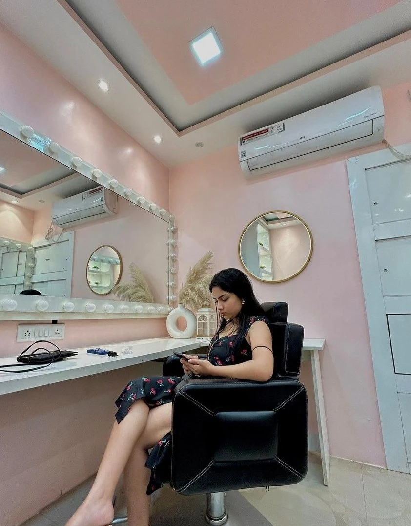 Independent Girl Fun and Real Meet – Indian escort in Bangalore — 3 / 4
