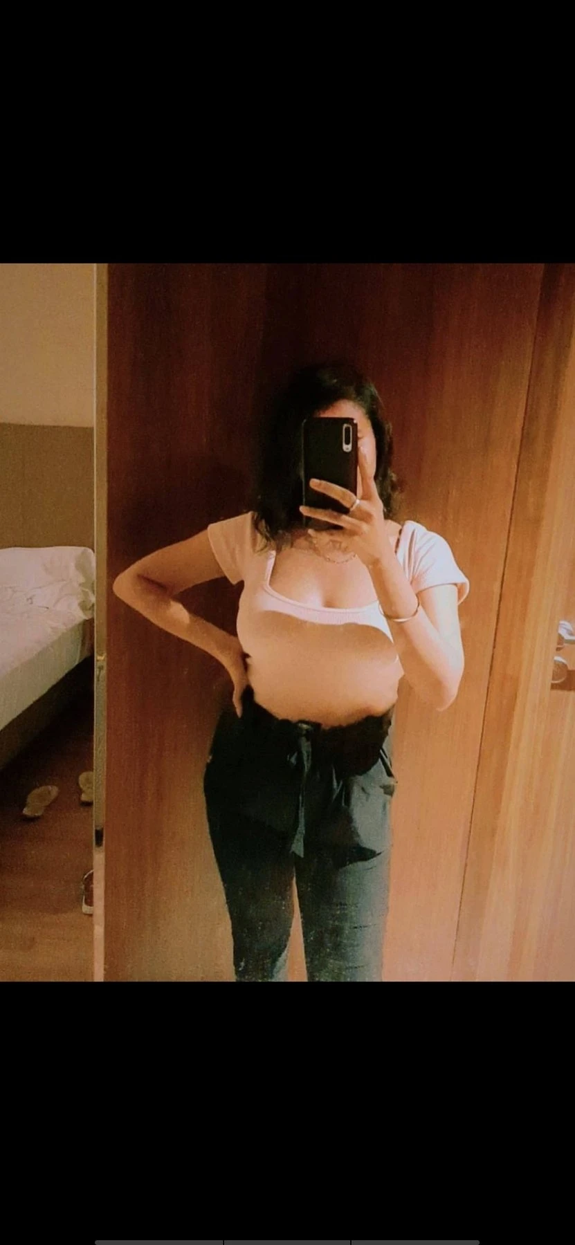 Preethi – Indian escort in Chennai — 1 / 2