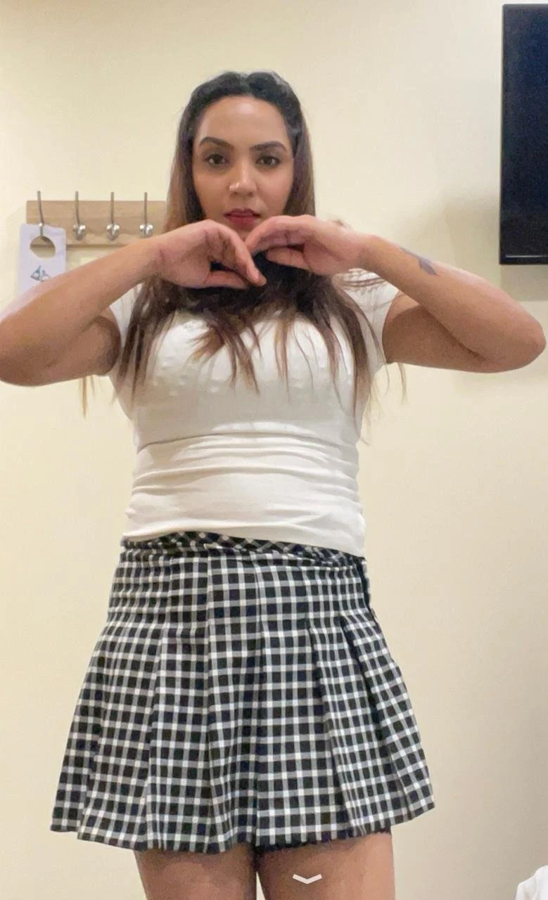 Emma – escort in Hong Kong — 3 / 4