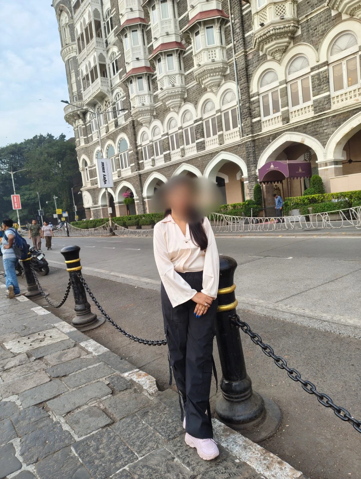 Rakhi Kumari – Indian escort in Bangalore — 2 / 5