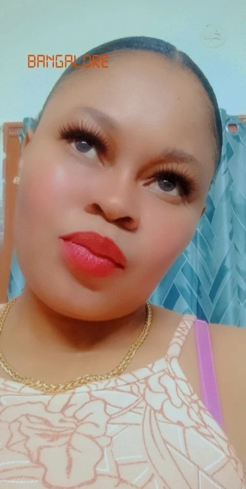 Chioma – Liberian escort in Bangalore — 4 / 5