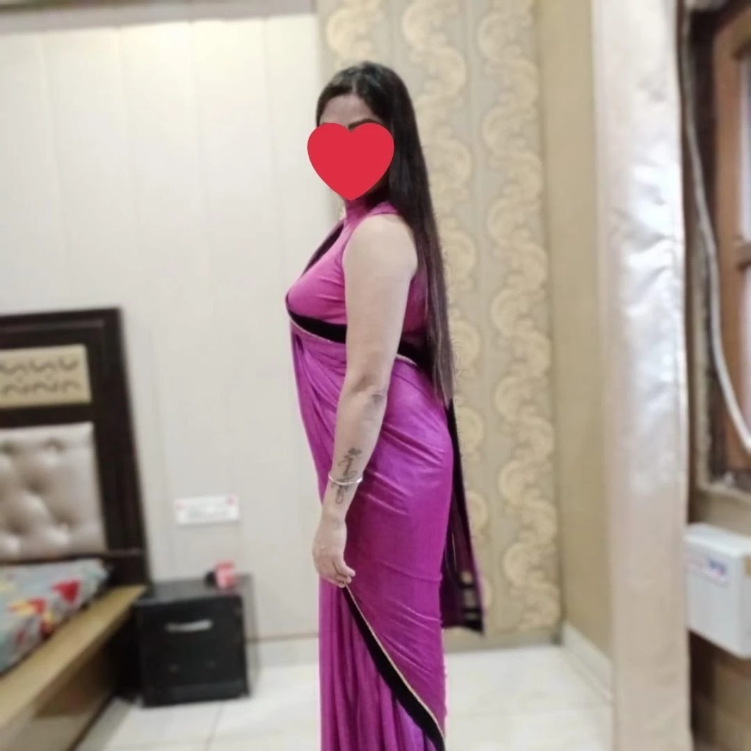 Navleen Kaur – escort in Chandigarh — 2 / 6