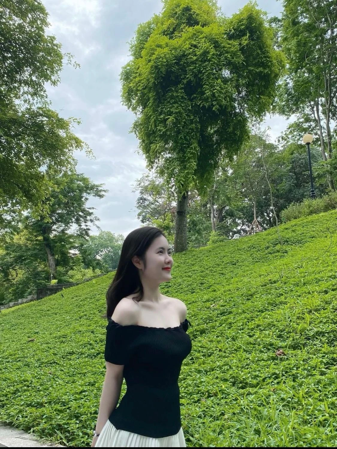 Cô gái Việt Nam – Vietnamese masseuse in Ahmedabad — 3 / 6