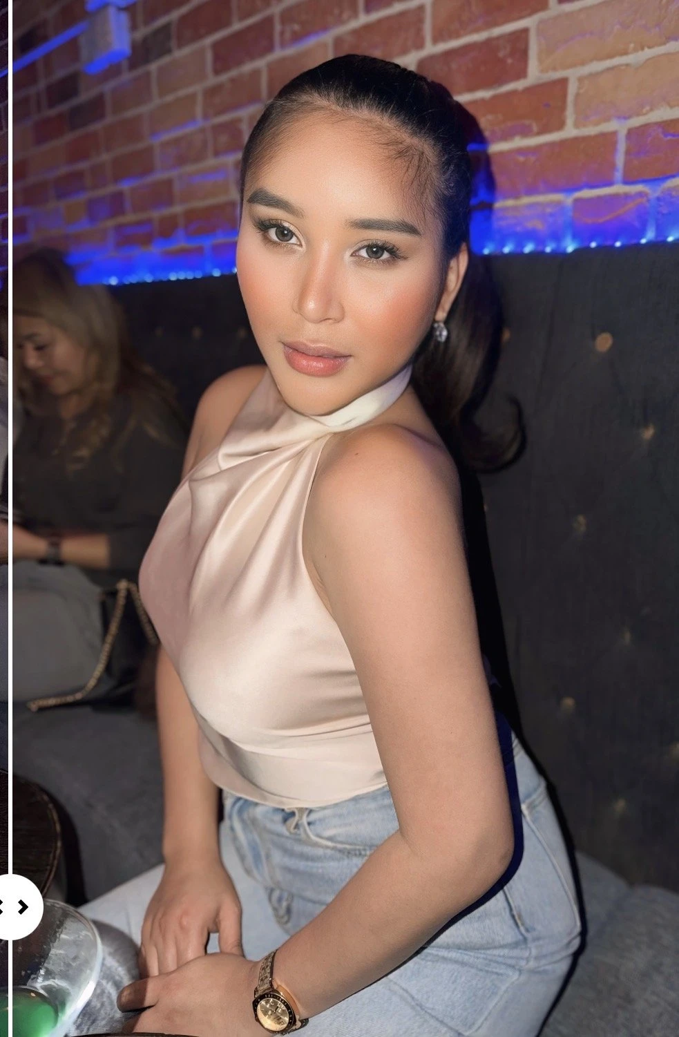 Biancalove – Filipino escort in Hong Kong — 24 / 31