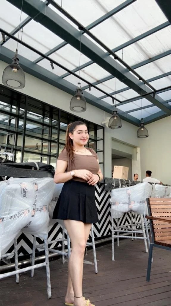 Anika Female Escort Agent – Indian escort in Bangalore — 2 / 3
