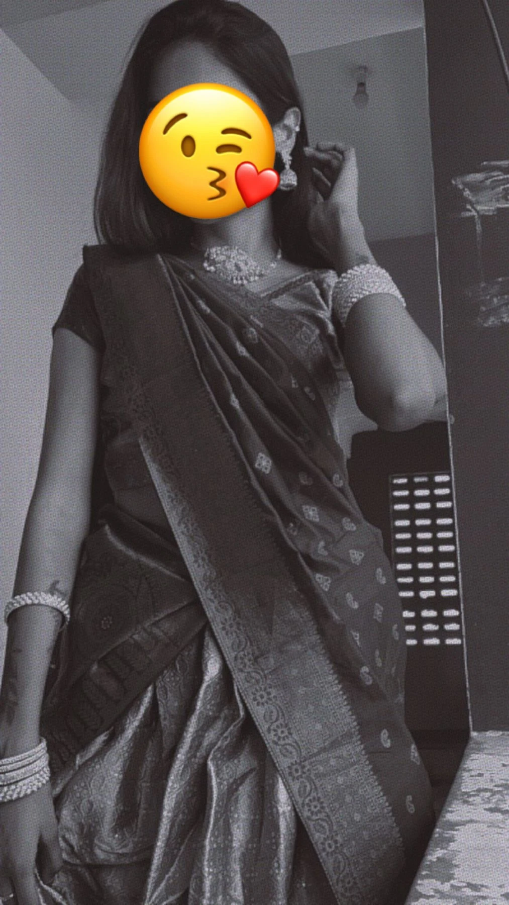 Sheeru Tamil Girl Meets & Video Calls – Indian escort in Chennai — 5 / 7