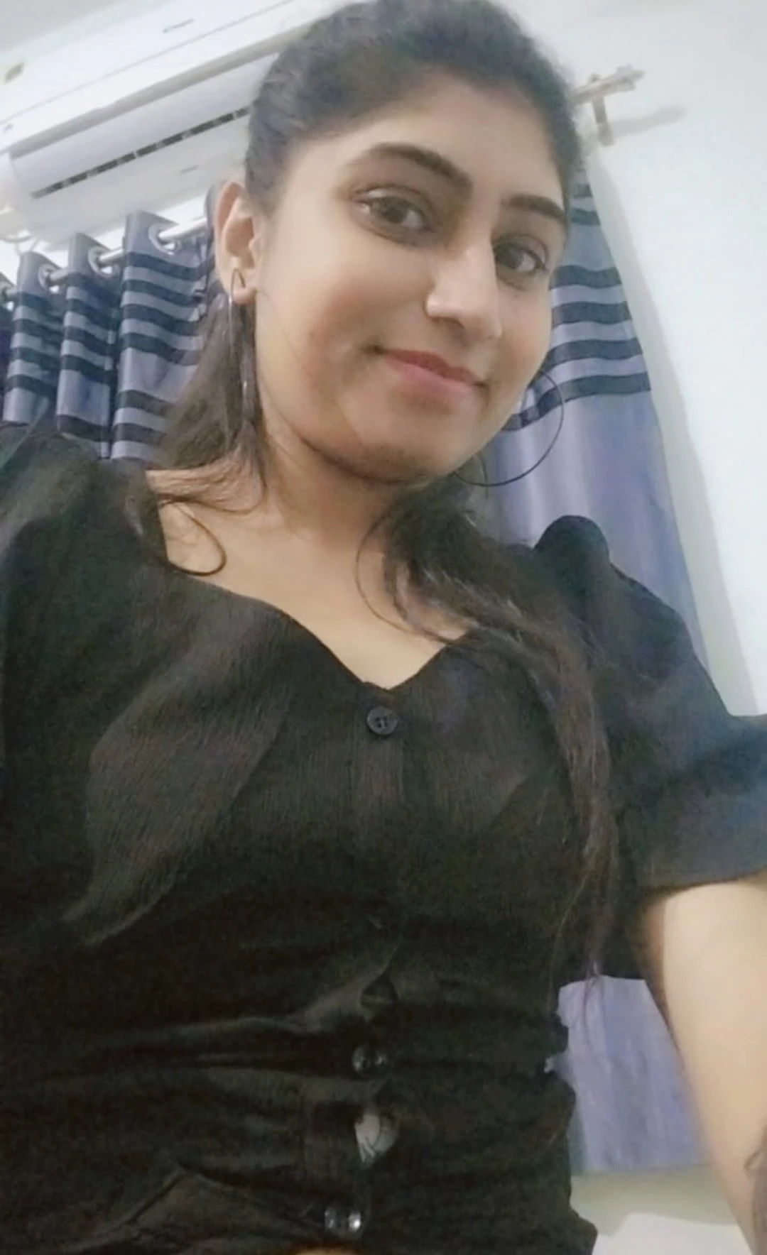 Jasmeen – Indian escort in Chandigarh — 1 / 8