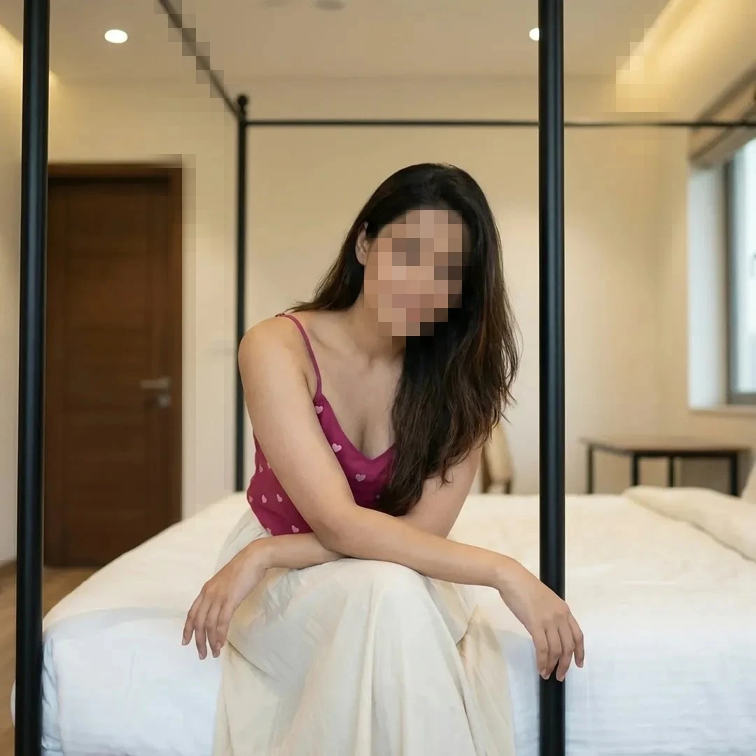 Air Hostess ( Cam / Meet ) – Indian escort in Hyderabad — 3 / 5