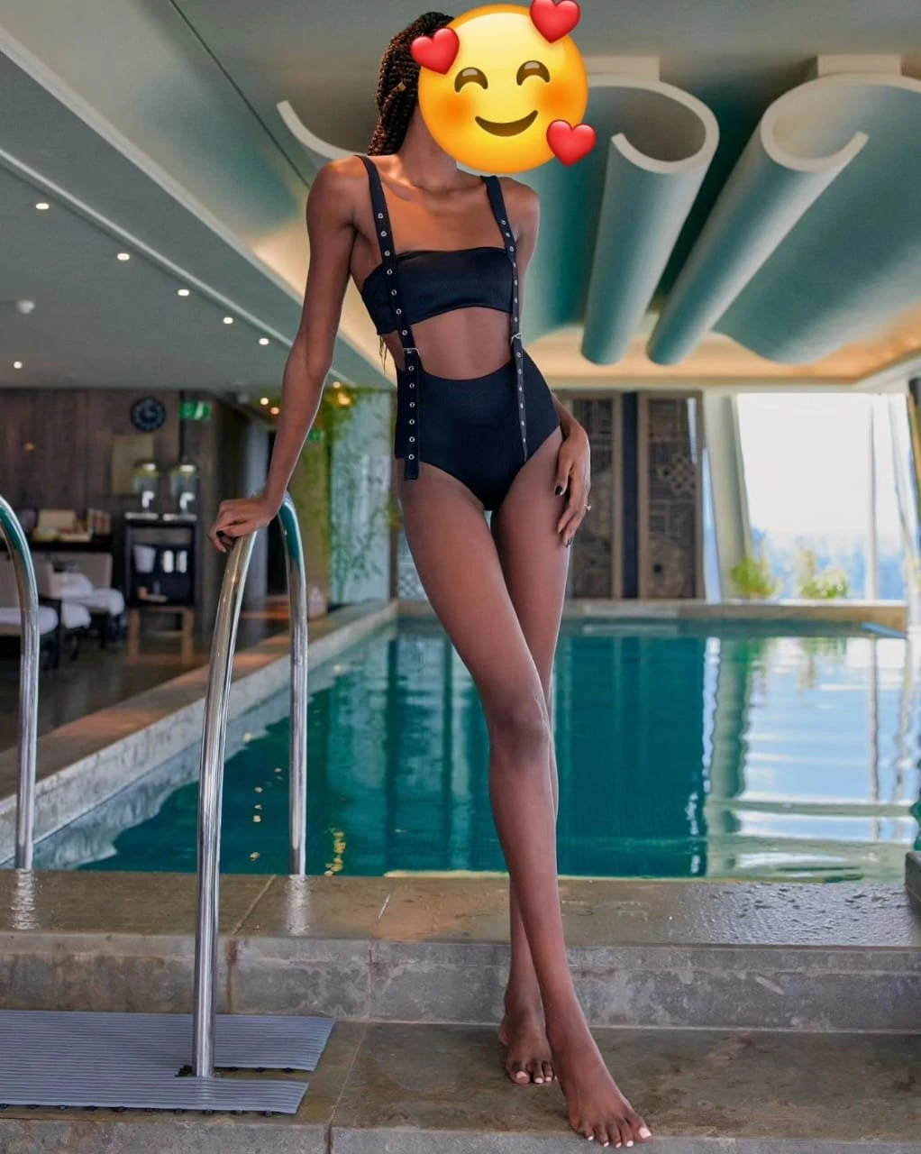 Lesbian show and anal goddess – Batswana escort in Bangalore — 6 / 10