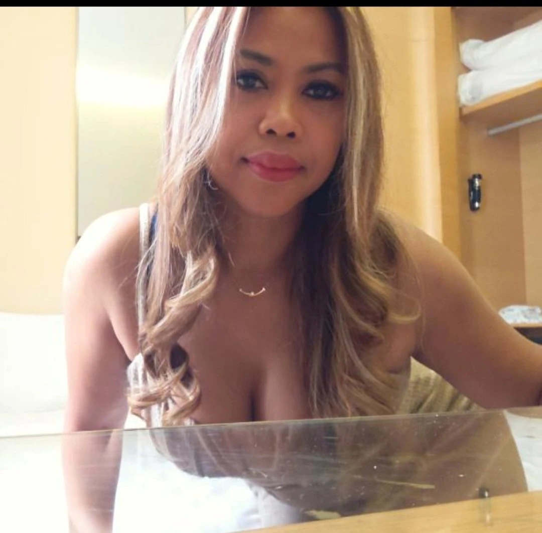 Queens squirt and Anal – Indonesian escort in Hong Kong — 7 / 14