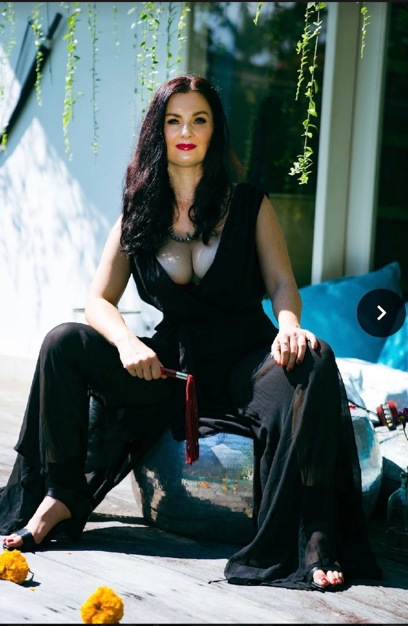Goddess Soraya – dominatrix in Bangalore — 3 / 6