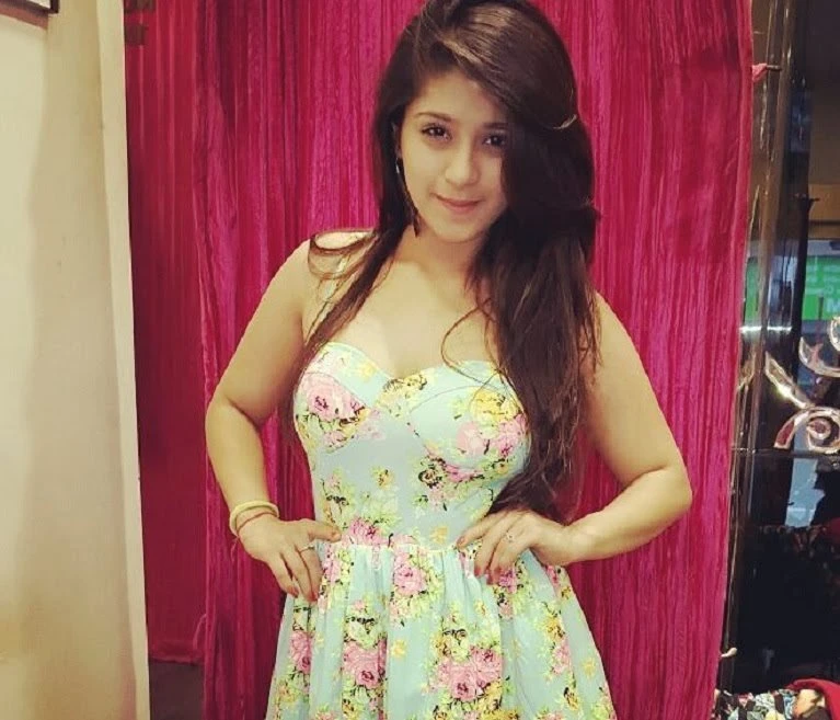 Samiksha – Indian escort in Gurgaon — 2 / 3