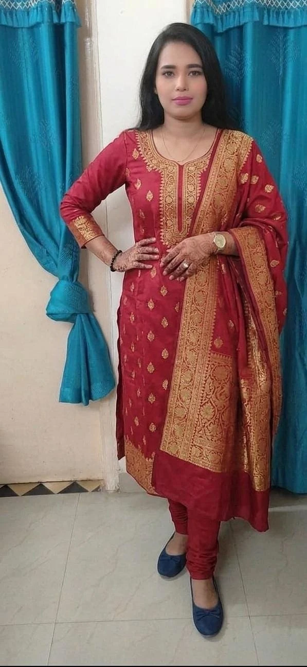 Beautiful Hifi college student – escort in Bangalore — 5 / 10