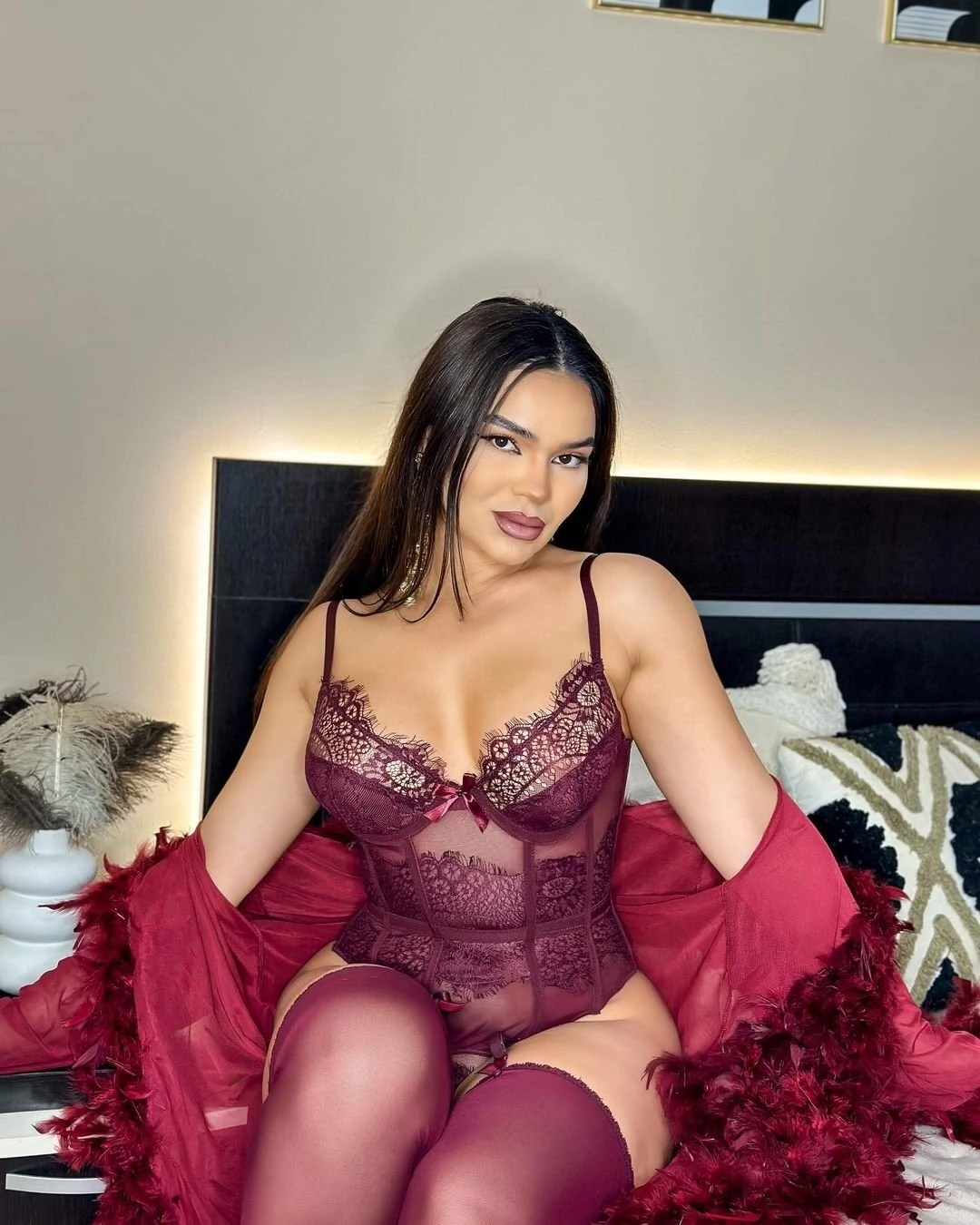 Susana – Colombian escort in Tirana — 5 / 7