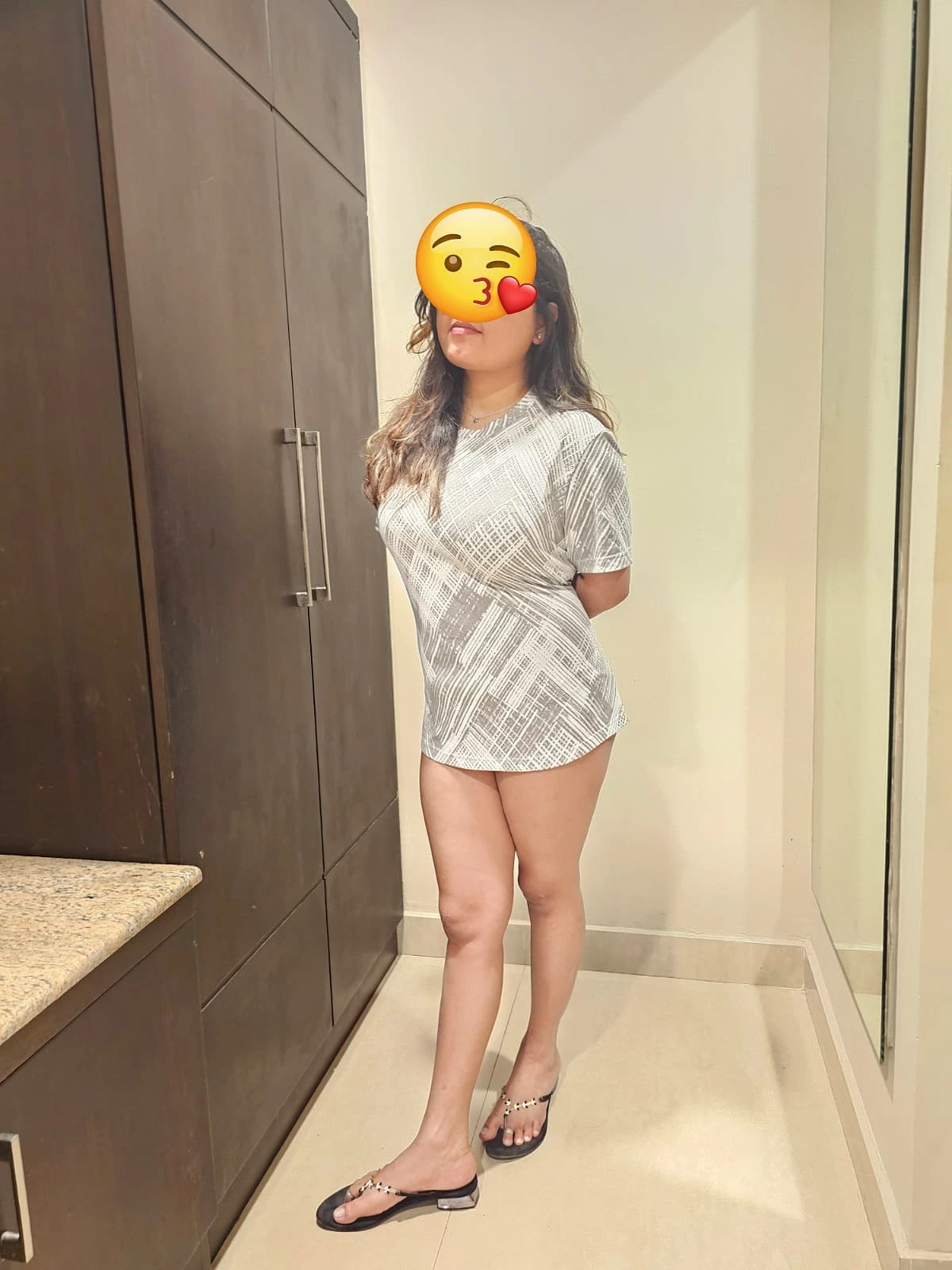 Soniya Cam show & Real Meet – Indian escort in Bangalore — 13 / 16