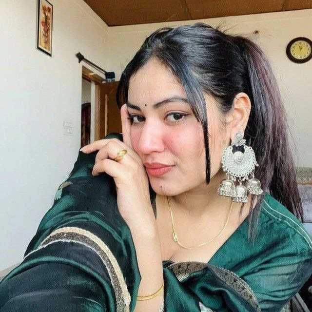 🟢 Simran Premium Massage & Companion – escort in Gurgaon — 2 / 4