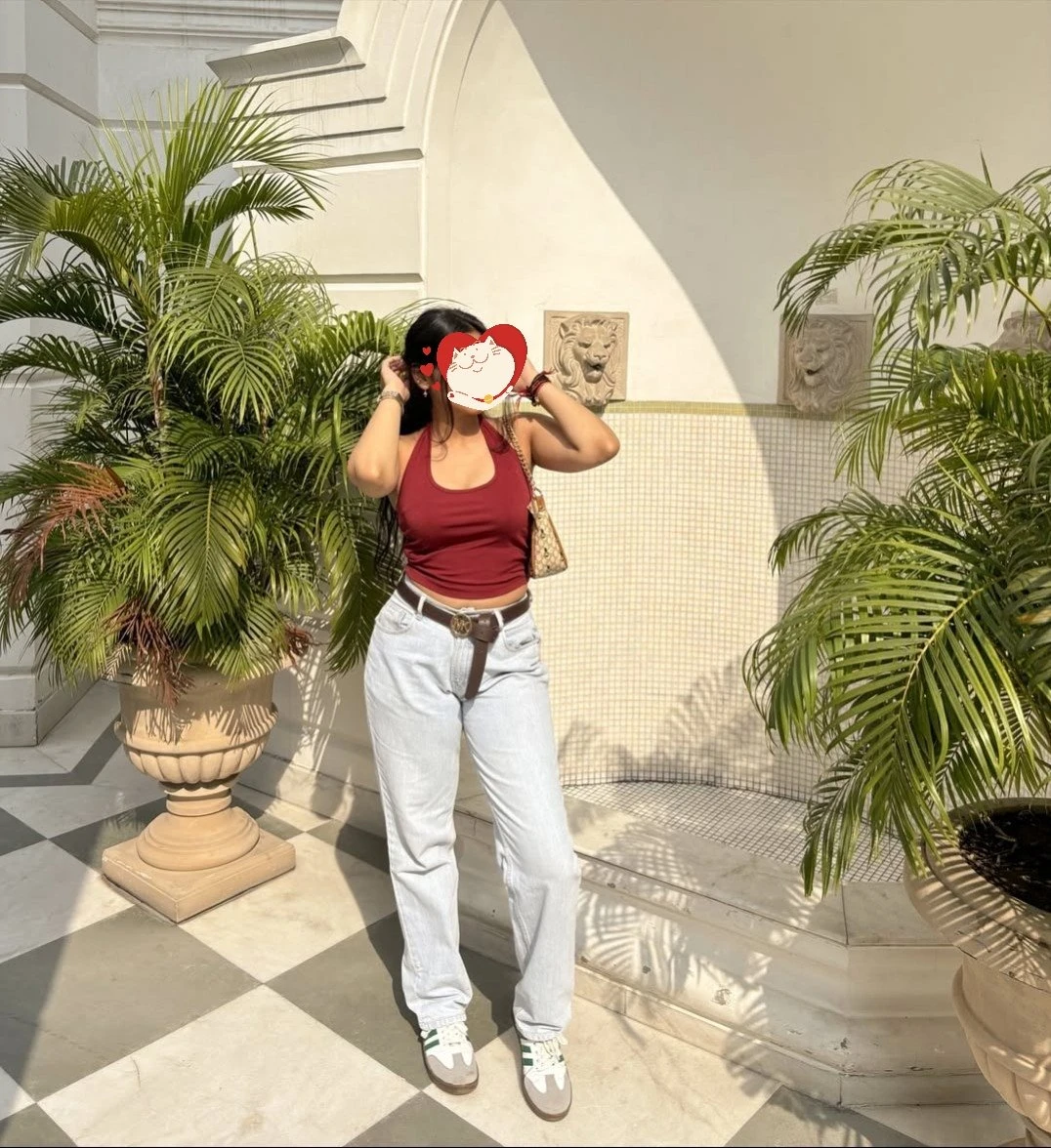Tanvi No Cash – Indian escort in Bangalore — 4 / 5