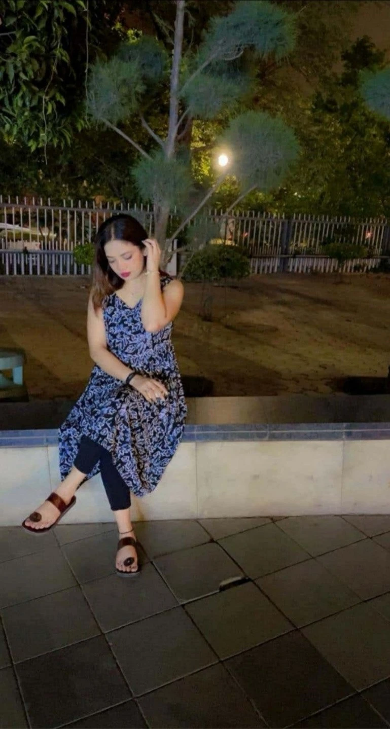 Siya in Ahmedabad Indipendent Girl – Indian escort in Ahmedabad — 3 / 4