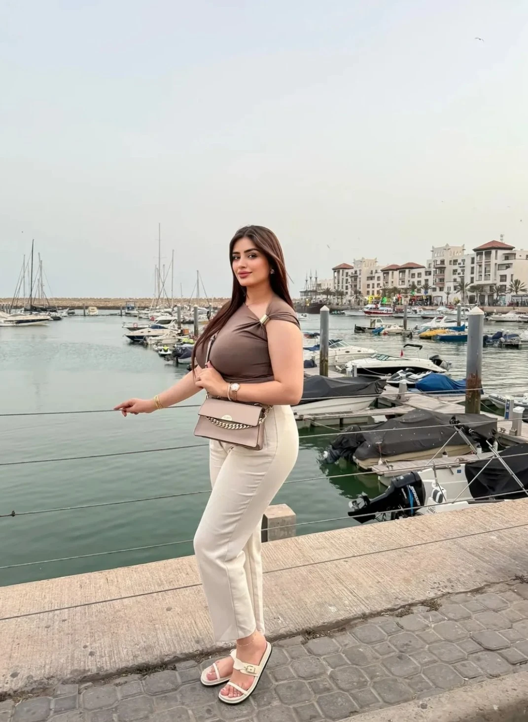 Nitya Agarwal – Indian escort in Bangalore, Escort, Banga