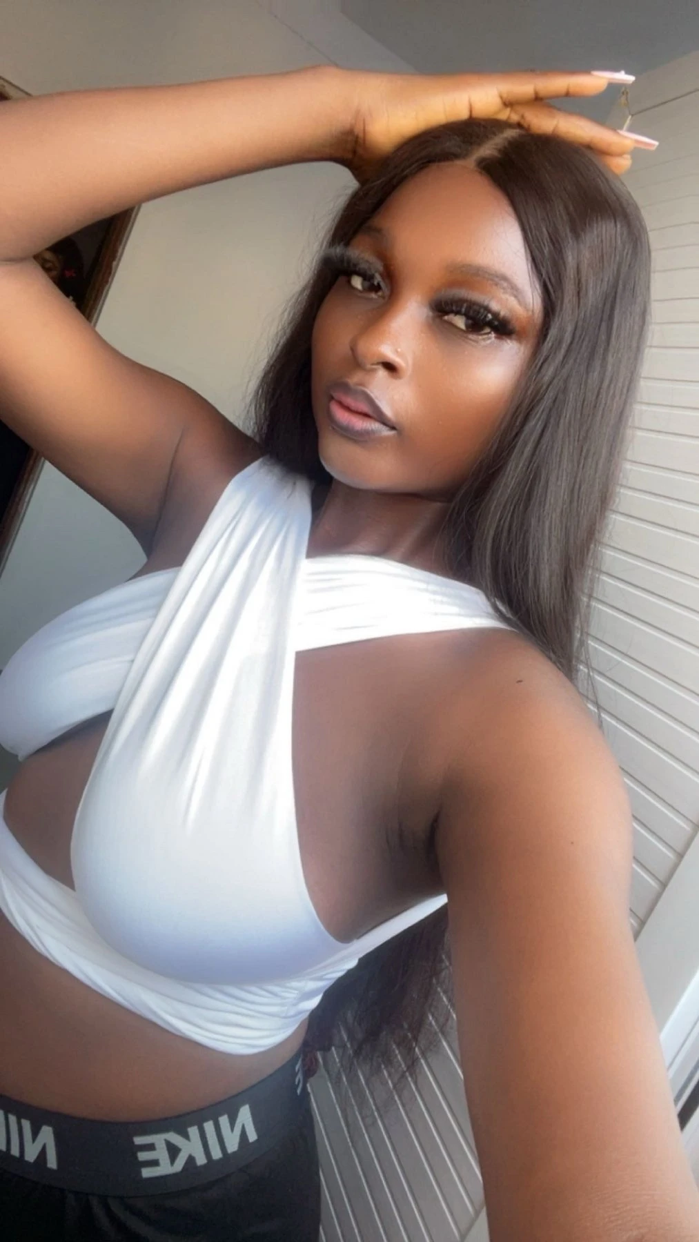 Sugarblack – Nigerian escort in Cotonou — 2 / 3