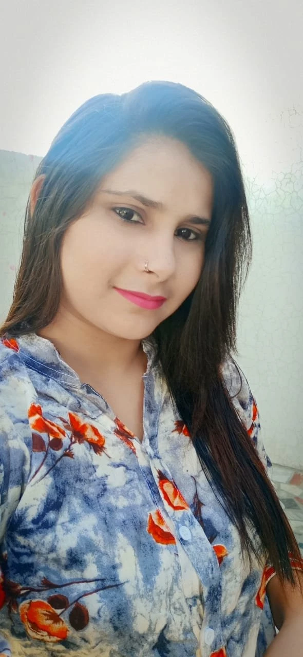 Radhika Most Popular Bangalore Call Girl – Indian escort in Bangalore — 5 / 8