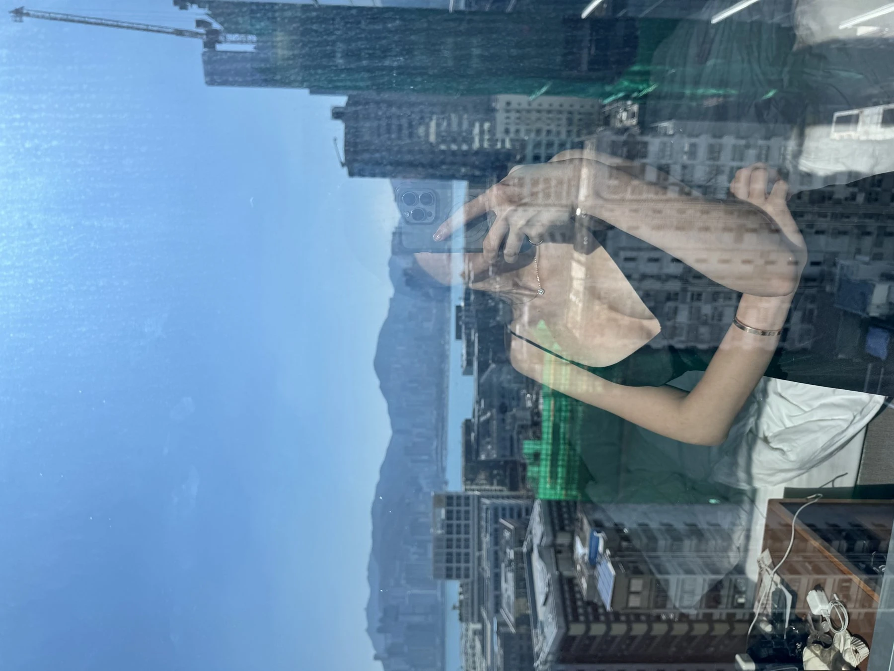 Bambi 寶貝 – escort agency in Hong Kong — 24 / 30