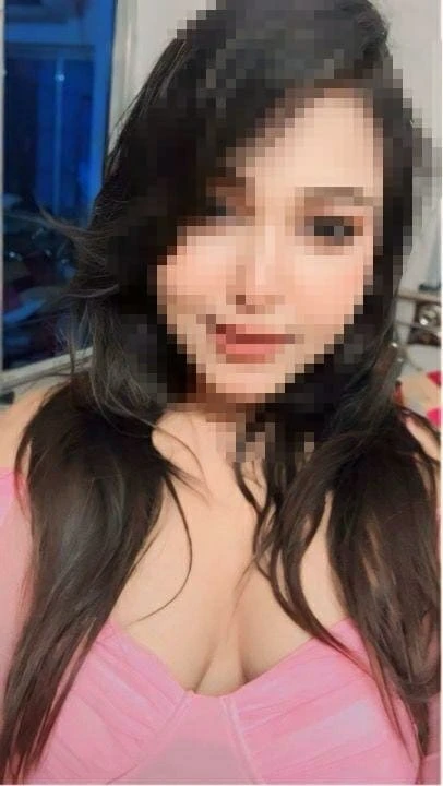 Sana real & cam – Iranian escort in Bangalore — 3 / 5