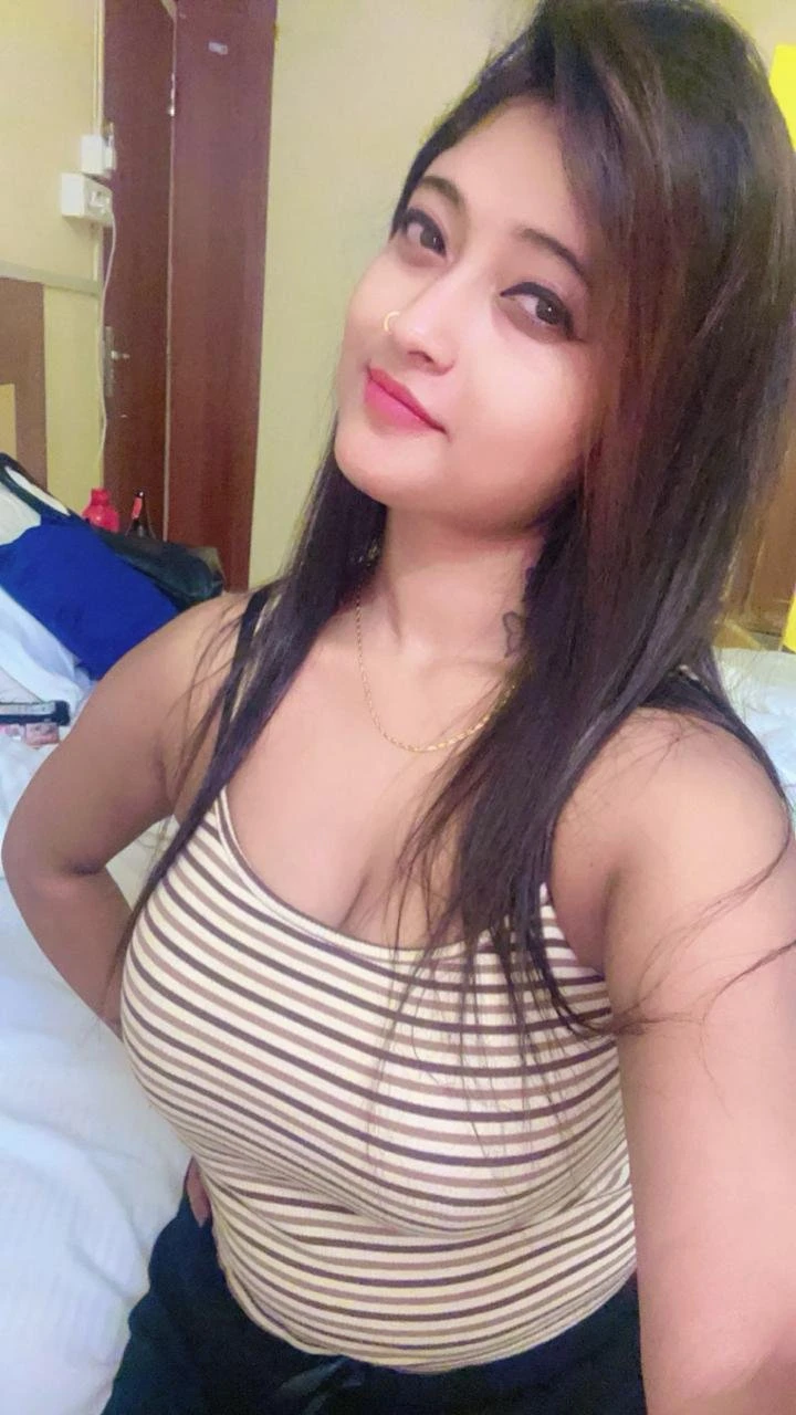 Mahi – Indian escort in Bangalore — 2 / 4