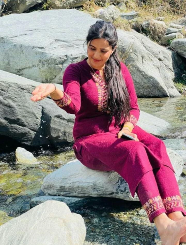 Ashima – Indian escort in Chandigarh — 3 / 5