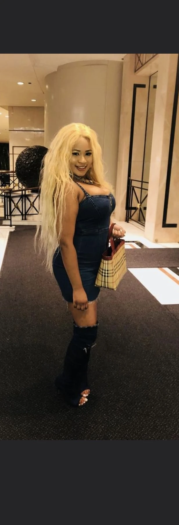 Sugababe – Ethiopian escort in Hong Kong — 9 / 15