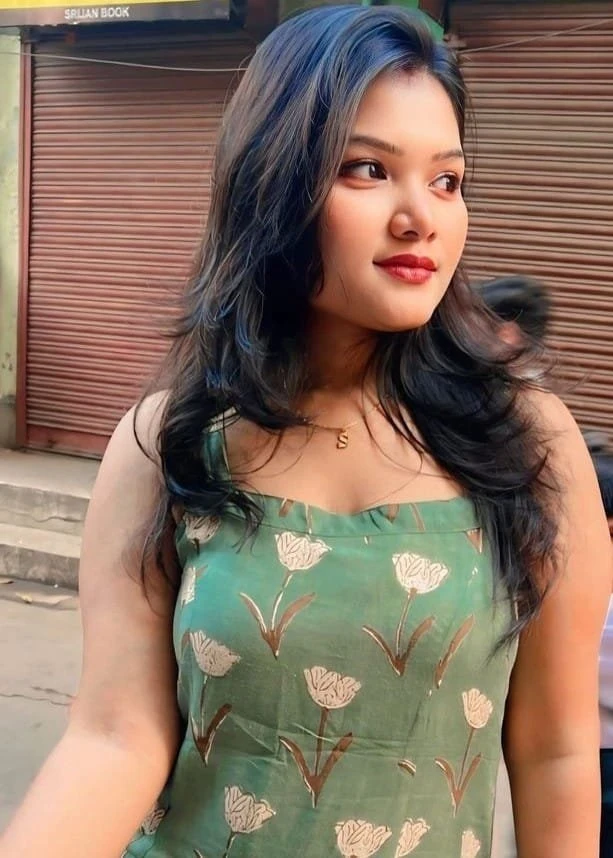 Safiya – escort in Ahmedabad — 1 / 3