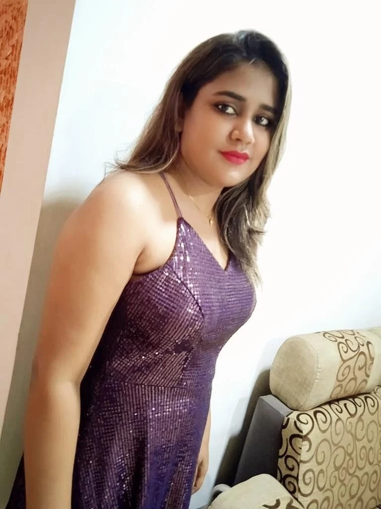 Aarti Escort Service in Bangalore – Indian escort in Bangalore — 3 / 5