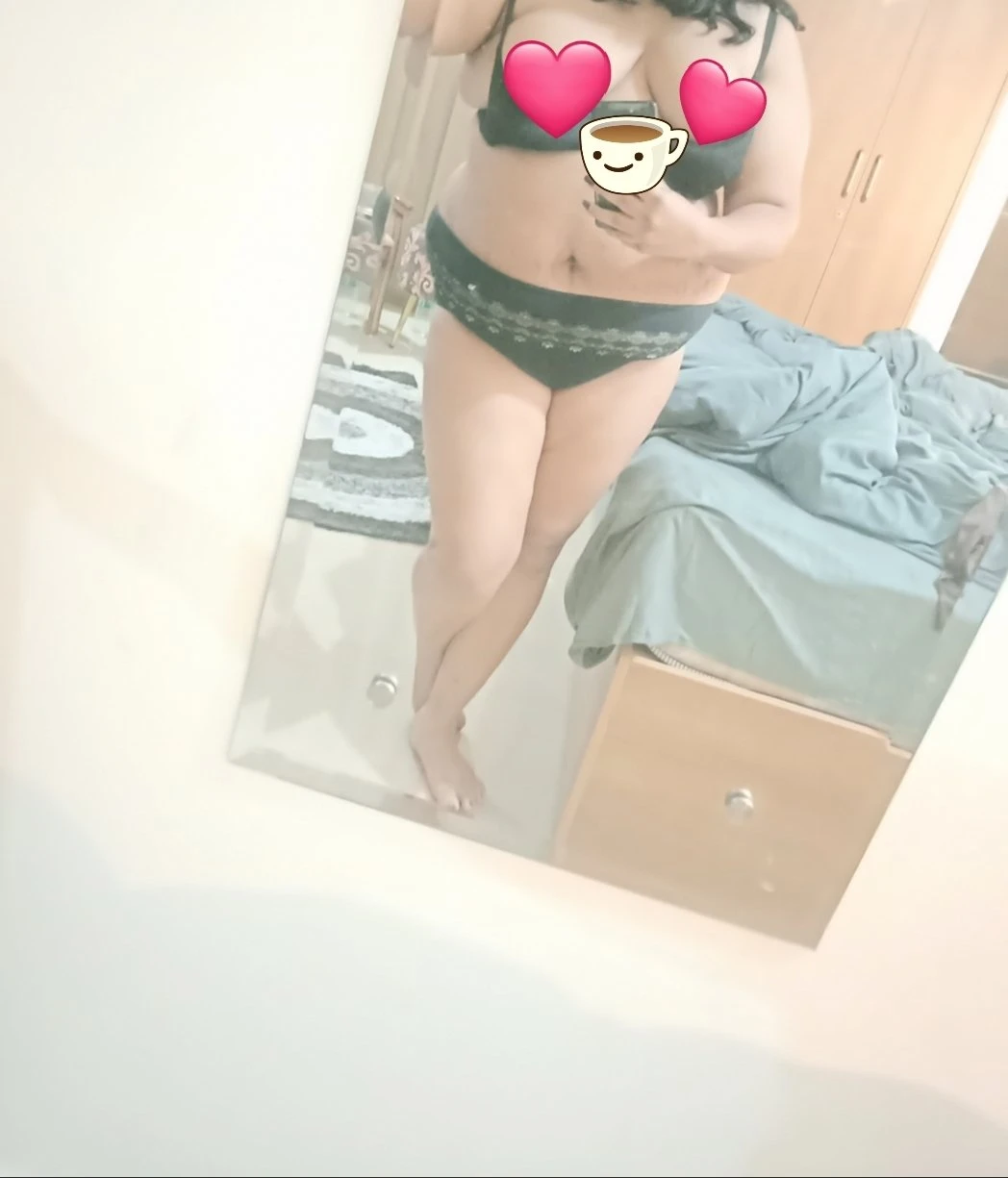 Sonia, independent real meet BBW – Indian escort in Gurgaon — 6 / 11
