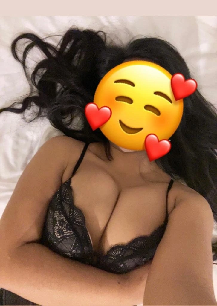 Feli Felicia – Indonesian escort in Hong Kong — 4 / 7