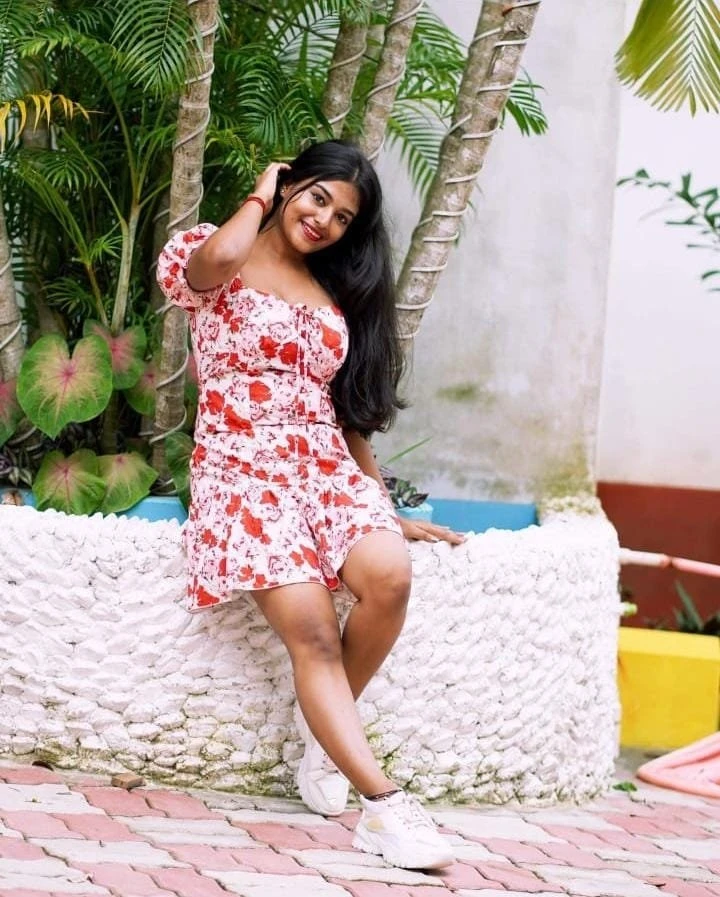 Kirti Cat – Indian escort in Bangalore — 3 / 5